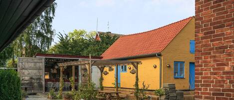 Hus | Udendørs spisemuligheder