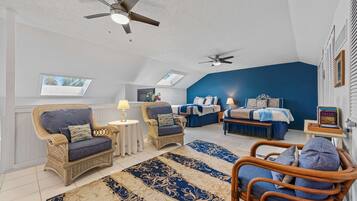 3 bedrooms, desk, iron/ironing board, travel cot