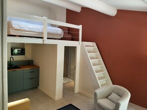 1 غرفة نوم وواي فاي وملاءات أسرّة