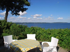 House | Outdoor dining - 4 Star Holiday Home in Borkop (Borkop)