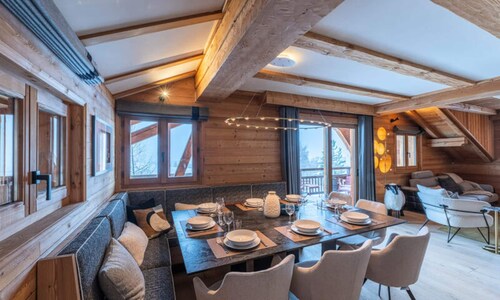 Chalet Ecureuil at the Foot of the Slopes