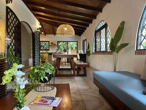 Villa | 5 bedrooms, Internet