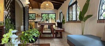 5 min to Beach Private Pool European Style