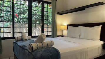 Villa | 5 bedrooms, Internet