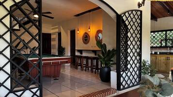 Villa | 5 bedrooms, Internet