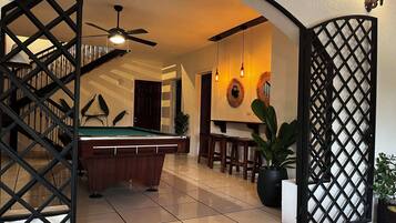 5 bedrooms, Internet