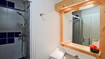 Apartment | Bathroom | Towels