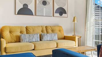 Condo, Multiple Beds, Balcony, Mountain View (Skyview Getaway) | Living area