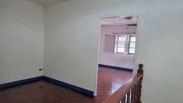 House, 2 Bedrooms, Patio, City View | Interior