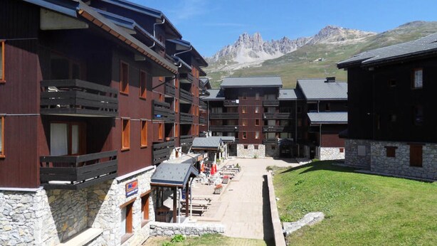 Exterior - Apartment in Le Laitelet Near Ski Slopes (Les Allues)