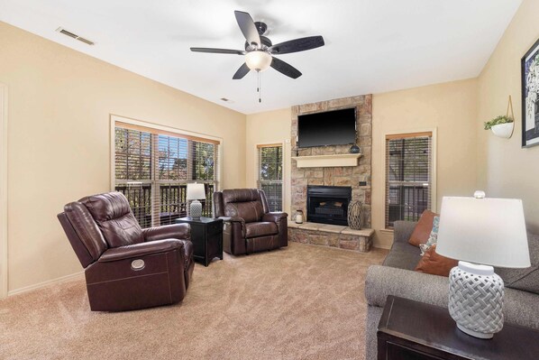 Condo, Multiple Beds, Balcony, Garden View (Stonebridge Hideaway) | Living area - Stonebridge Hideaway For 6 (Branson West)