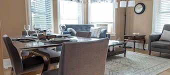 2BR Washer/Dryer High Speed Wi-Fi, perfect for extended stays