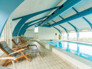 House | Pool