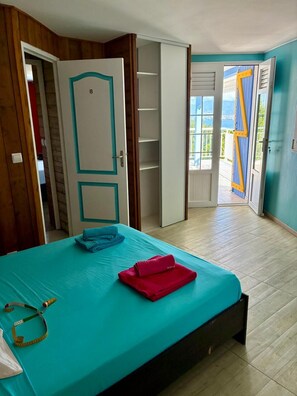 2 chambres, fer et planche à repasser, Wi-Fi gratuit, draps fournis