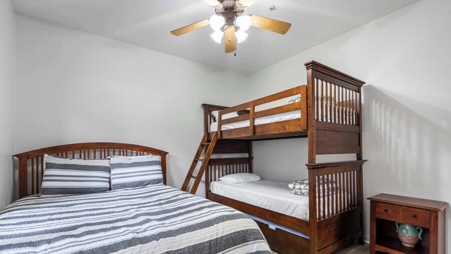 Fairway Follies Luxury Retreat