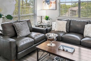 Condo, Multiple Beds, Patio, Golf View (Fairway Follies Luxury Retreat) | Living area