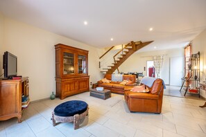 TV - Gîte de la Nieultière (Nieul le Dolent)