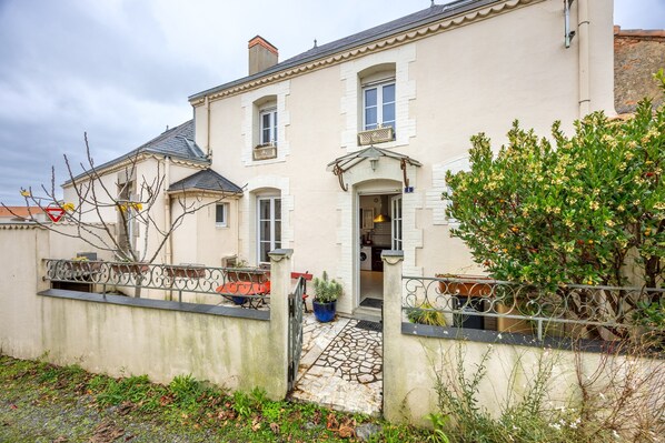 Exterior - Gîte de la Nieultière (Nieul le Dolent)