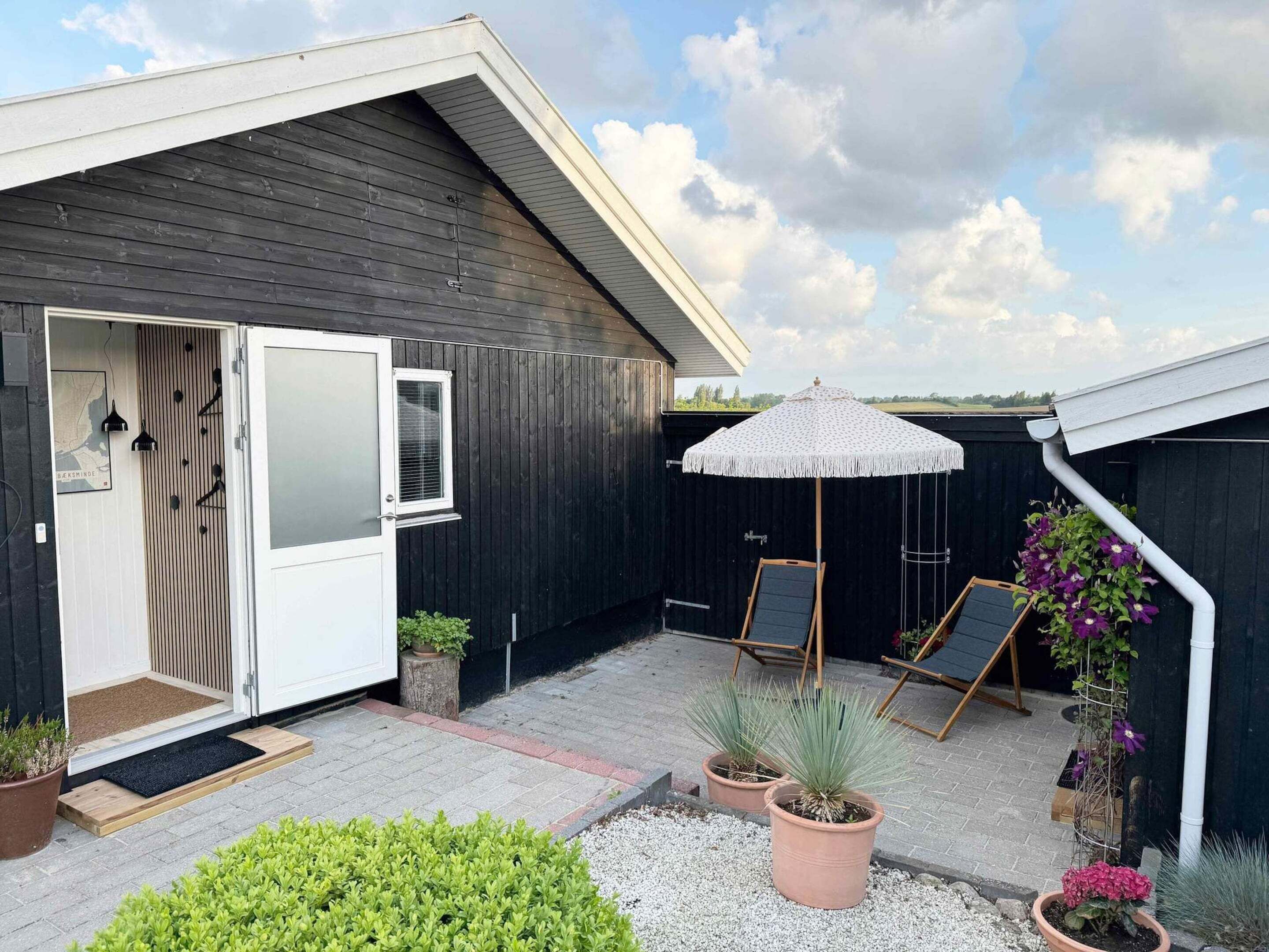 House | Terrace/patio