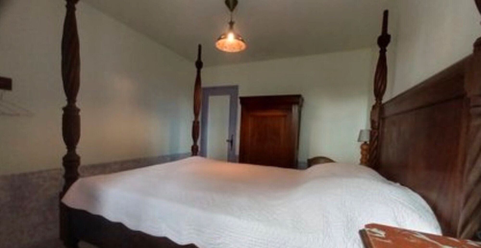 2 chambres, fer et planche à repasser, draps fournis