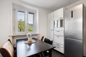 Dining - Holiday Apartment, 2 Bedrooms, with Wi-Fi (Wehr)