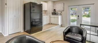 Townhome w/ Fenced Yard in Orlando Suburbs!