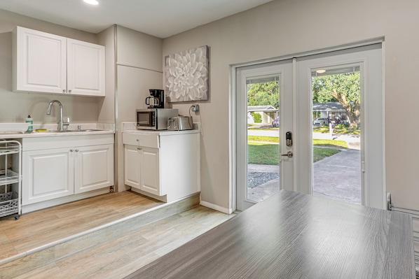 Apartment (1 Bedroom) | Interior