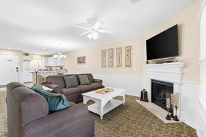 Condo, Multiple Beds, Balcony, Mountain View (Ozarks Vista Retreat ) | Living area - Ozarks Vista Retreat 6ppl Stay (Kimberling City)