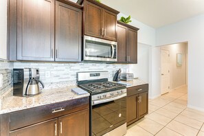 House (Multiple Bedrooms) | Interior - 10 Mi to Disney World: Oasis w/ Resort Amenities! (Davenport)