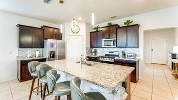 House (Multiple Bedrooms) | Interior