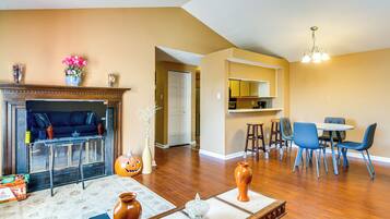 Apartment (2 Bedrooms) | Front of property