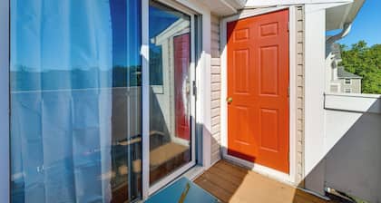 Nurse-ready Richmond Condo 4 Mi to Medical Centers