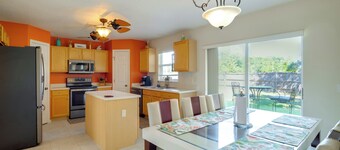 Games, Bikes & Kids Play Area: Ocala Family Home