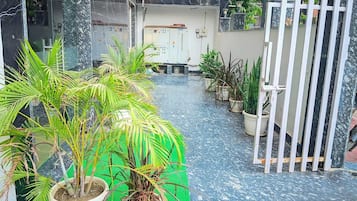 Bagian depan properti