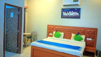 Deluxe Double Room | Free WiFi