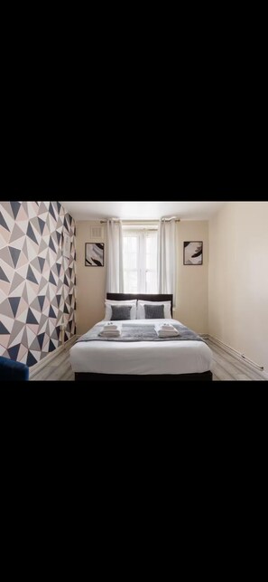 2 bedrooms, iron/ironing board, WiFi, bed sheets - Cozy flat near cutty sark in central Greenwich (London)