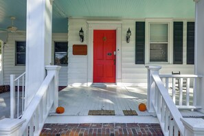 Interior - 1 Mi to Historic District! Family Home in New Bern (New Bern)