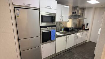 Mikrovågsugn, ugn och spishäll