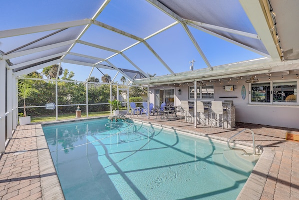 House (3 Bedrooms) | Front of property