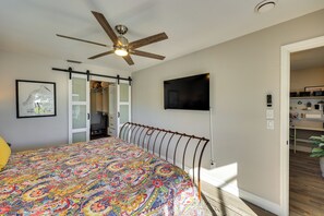 House (3 Bedrooms) | Interior - Waterfront Home w/ Boat Dock & Bar in N Fort Myers (North Fort Myers)