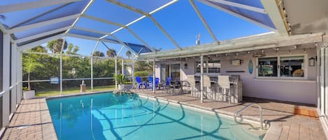 House (3 Bedrooms) | Front of property