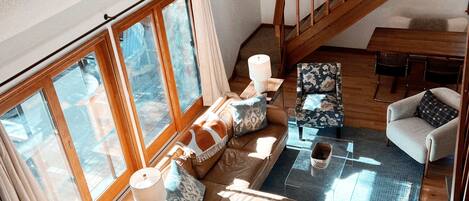 Smart TV, fireplace, table tennis, books