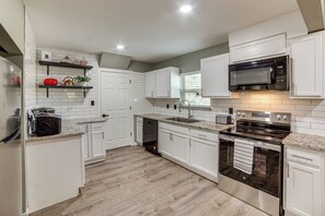 منزل (3 Bedrooms) | المنشأة من الداخل