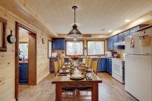 平房 (4 Bedrooms) | 住宿內部