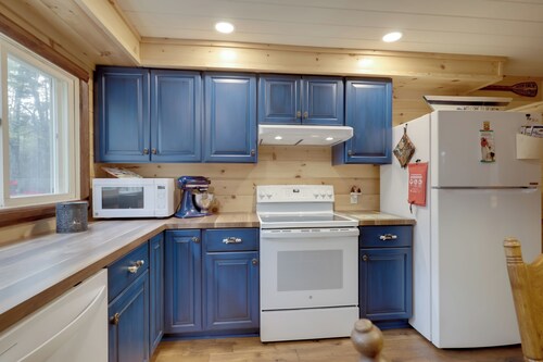 Peaceful Nature Escape on Little Portage Lake!