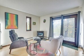 House (3 Bedrooms) | Interior - Lake & Trail Access On-site! Fairfax Hideaway (Fairfax)