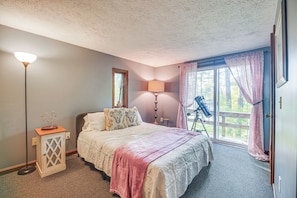 House (3 Bedrooms) | Interior - Lake & Trail Access On-site! Fairfax Hideaway (Fairfax)