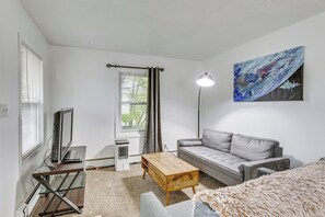 House (3 Bedrooms) | Front of property