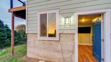 Apartment (0 Bedroom) | Interior