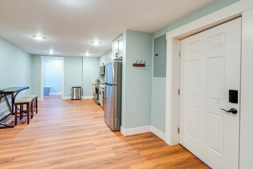 4 Blocks to Riverwalk: Updated Astoria Studio